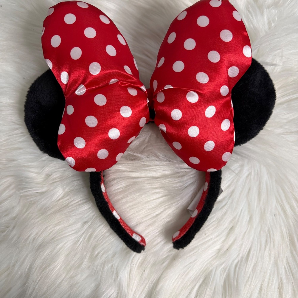 NWOT - Disney Parks - Plush Minnie Ear Headband with Oversized Bow Polkadot